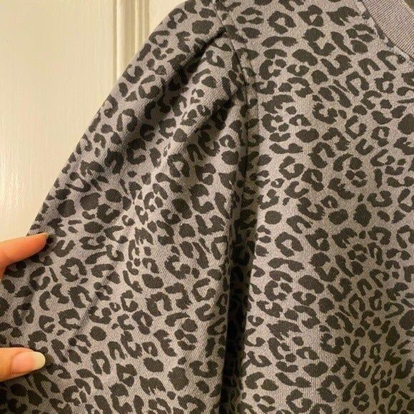 RAILS Marcie Cheetah Animal Print Crewneck Pullover Gray/Black Sz Small - Picture 7 of 9